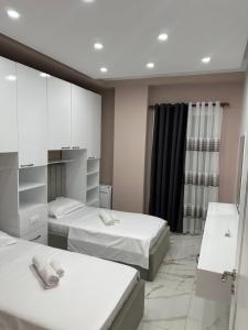 Palm View Luxury Apartment Golem