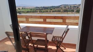 Waterfront apartment with private solarium