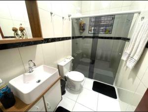 Bela casa com piscina, Ubatuba, Itaguá