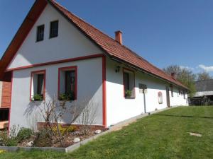 Apartmán Na Kopečku - žlutý pokoj