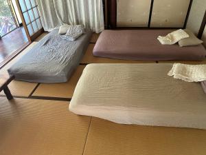 KNA healing house くうねるあそぼ ペットと泊まれる宿 自炊ok広々と大らかな自然の中で過ごしたい方に
