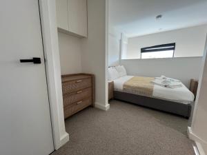 Stylish Duplex Apartment in Central Manchester by Irwell Stays