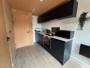 Stylish Duplex Apartment in Central Manchester by Irwell Stays