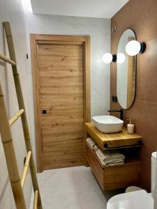 Alpha Estudios, Apartamentos turísticos