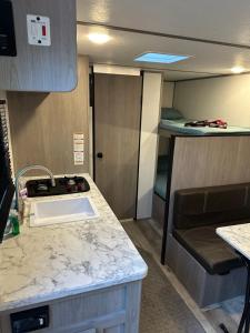 Cozy Camper Retreat on Sleepy Hollow Lake