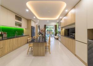 Newly built 4-story private structure by floor villa and duplex room