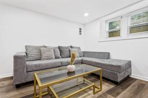 Chic 2BR Bungalow House