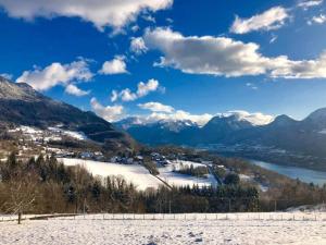 Appartements La Bergerie T2 With Lake And Mountains View : photos des chambres