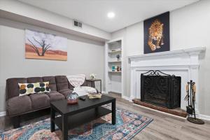 Newly Built 2 Bdrm-By Philly Center City