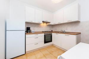 Apartments by the sea Rovinj - 24823