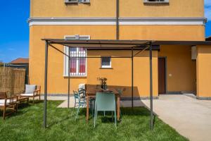 Ernesto Cottage Battaglia Appartamenti