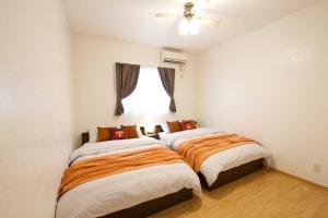 KIN Seaside Hills Town