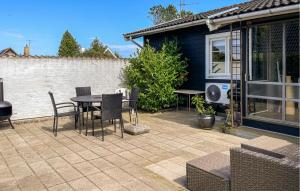 Beautiful Home In Otterup With Wifi