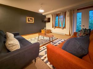 Le Saïra Spa, billiards, sauna, AC, St-Donat