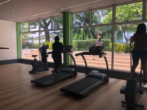 Relaxing 1Br in Quezon City, garden view with pool & mall