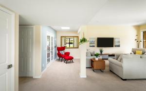 Sunrise Serenity Panoramic Views and Resort Living