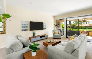 Sunrise Serenity Panoramic Views and Resort Living