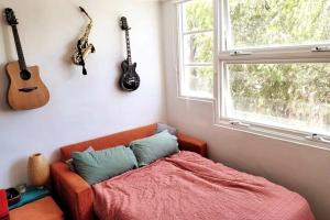 Dorjes place - 1 Bedroom plus Study Potts Point Apartment
