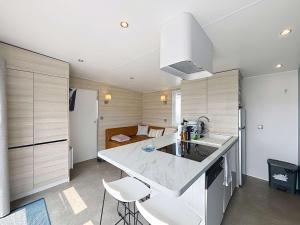 Maisons de vacances Mobil-home moderne 3 chambres, terrasse, animaux admis - FR-1-361A-97 : photos des chambres