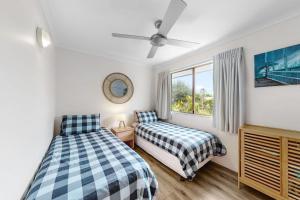 6 Pelican Beach Resort