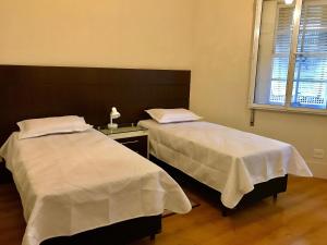 Grand Bhaus Family Republica - Prédio Histórico - Centro - Metrô ao lado - 126m2 - Acomoda 4 pessoas