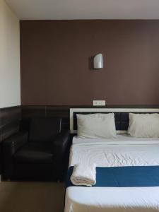 EMPIRE THE GRANDE SUITEs