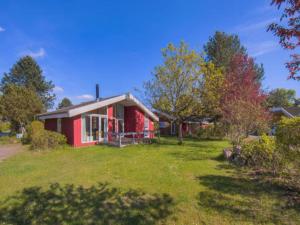 Ferienhaus mit Sauna im Ferienpark Mirow - 3hvězdičkové hotely ve městě Granzow