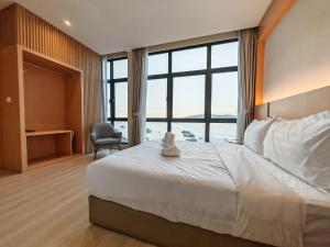 The Shore KK city center by Meetsty