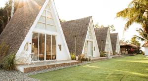 Sunset Villas Triangle 2