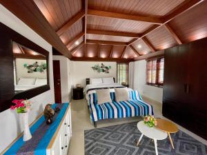 Kata Tropical Heights Villa - 4BR Private Pool