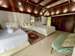 Kata Tropical Heights Villa - 4BR Private Pool