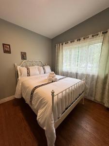 Lina's Place1 - Ubytování bez kategorie ve městě St. Catharines