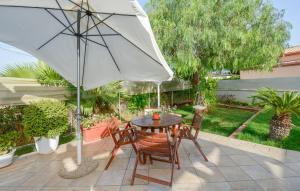 2 Bedroom Gorgeous Home In Scicli