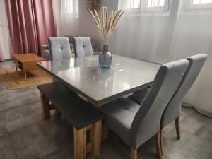 Maisons de vacances Illiers Combray - La Madeleine : photos des chambres