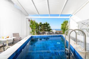 More Crete Village House in Koutouloufari - 6 guests - Pool