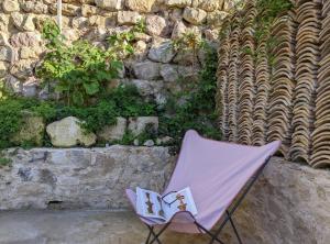 Maisons de vacances Maison Jollion en Provence : Maison 2 Chambres