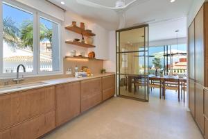 El Jabeque by Aguilarent