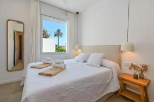 El Jabeque by Aguilarent