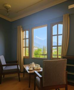 Noor-e-Zabarwan Luxe Retreat