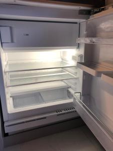 Stylish 3- bedroom Home with Garden & Terrace- Sleeps up to 6 guests