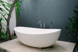 Luxury 4 Bedrooms Villa With Ocean View