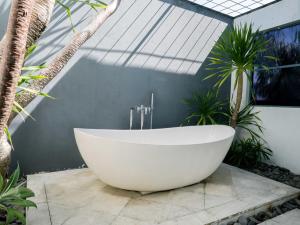 Luxury 4 Bedrooms Villa With Ocean View