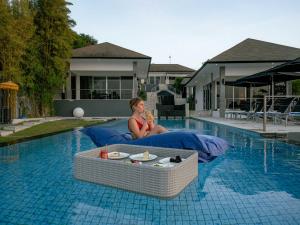 Uluwatu Luxury 4 Bedrooms Villa With Ocean View