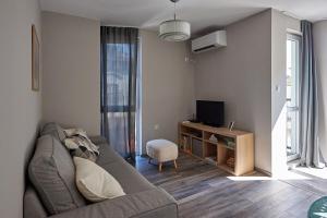 Green Corner Apartment in the Center - 2BD