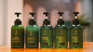 ELIVAAS 1 BHK with Jacuzzi & Lift - Kamerios Brisa