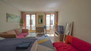 002 wonderful Studio in montorgueil