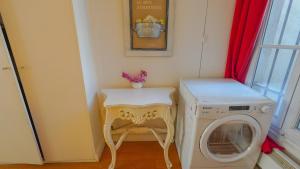 002 wonderful Studio in montorgueil