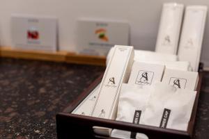 Alaya Stays 3 BHK Apartment with Pool - Veera Marina