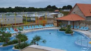 Campings mobil home camping 3 etoiles les ollivaud : photos des chambres