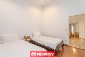 The White House - 2min to Old City - Near Walking Street